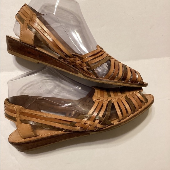 Sandpiper Sandals Size 7.5 - Picture 3 of 6